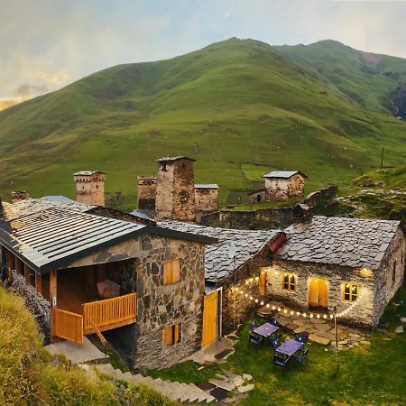 Ushguli 12 Century Hotel Bagian luar foto