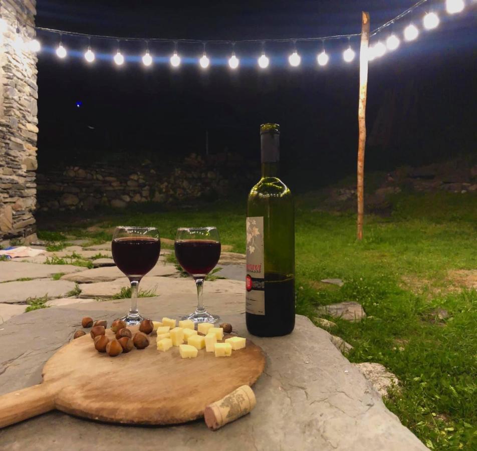 Ushguli 12 Century Hotel Bagian luar foto