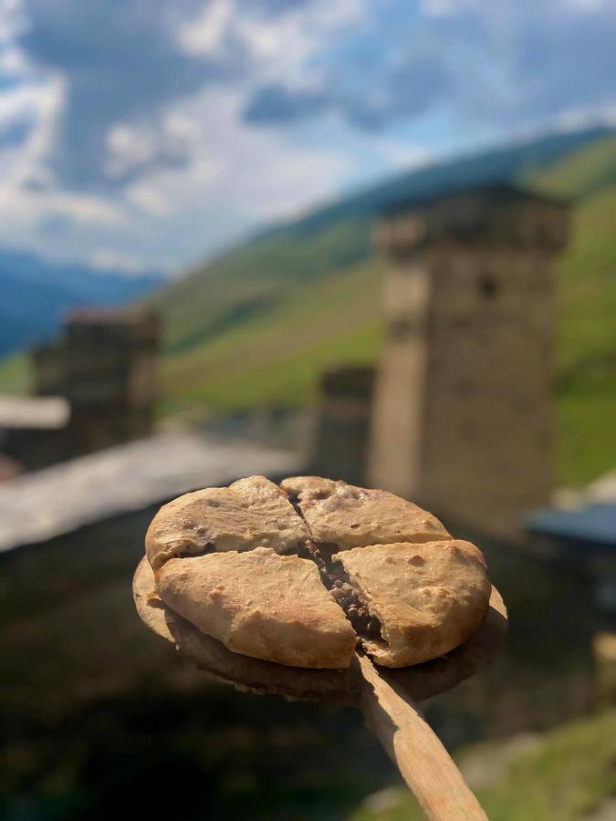 Ushguli 12 Century Hotel Bagian luar foto